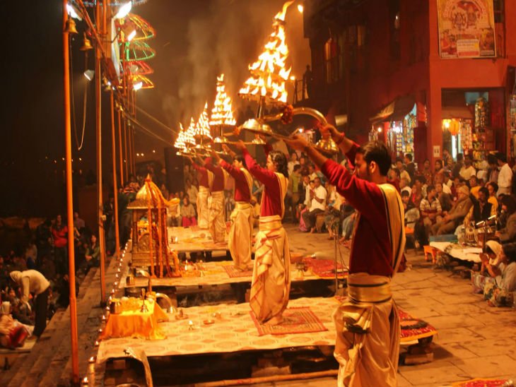 Varanasi Ganga Aarti: वाराणसी में गंगा आरती 5 फरवरी तक आम लोगों के लिए बंद